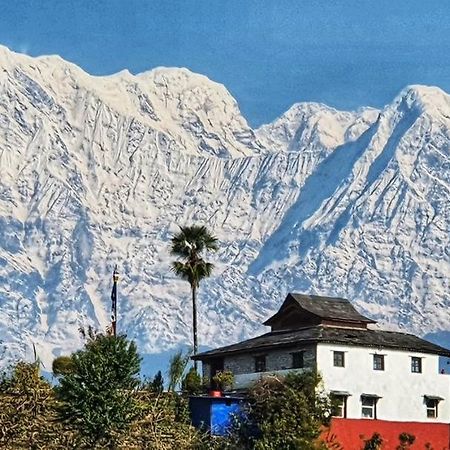 Es Deurali Resort Pokhara Exterior foto