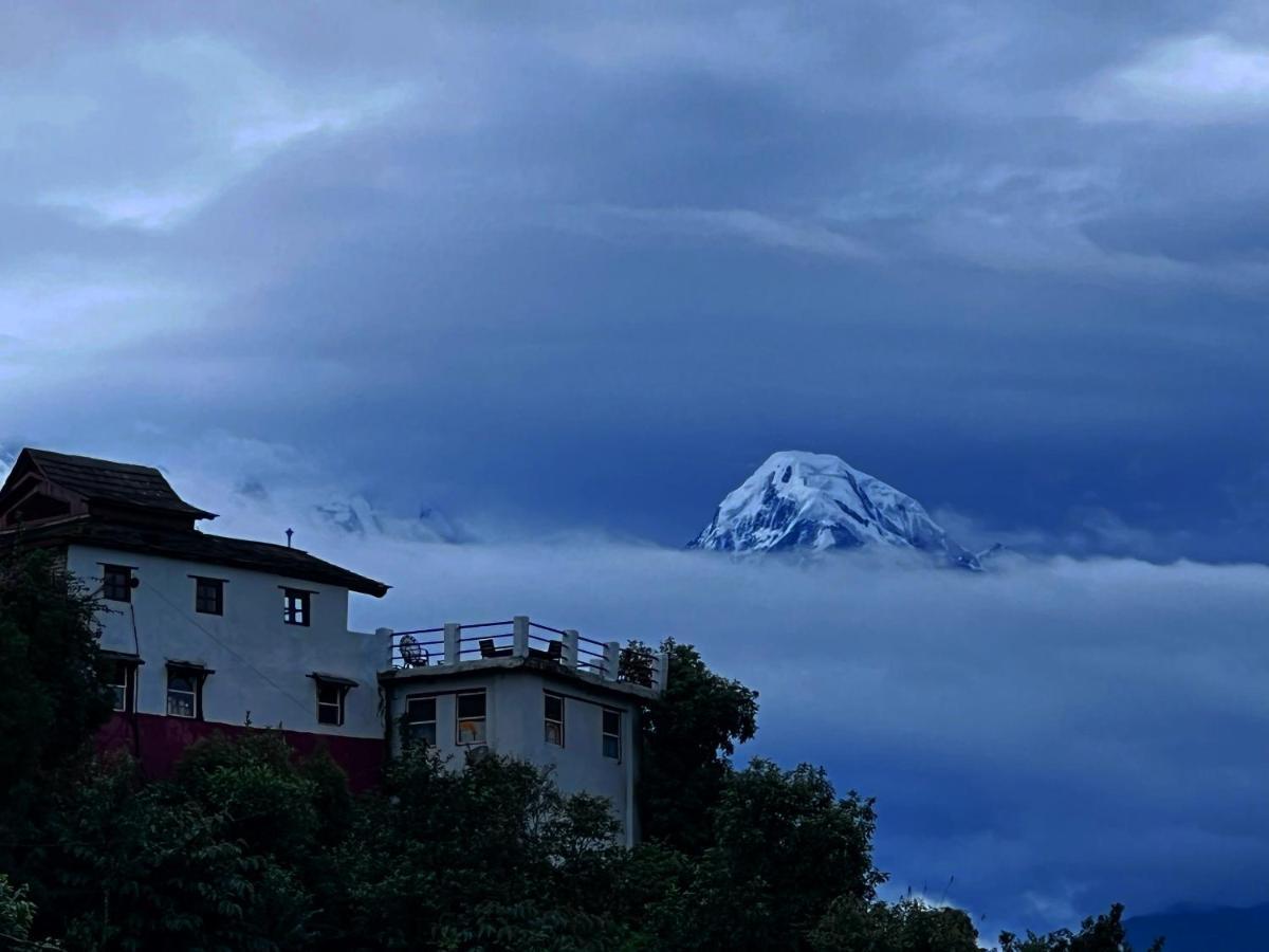 Es Deurali Resort Pokhara Exterior foto