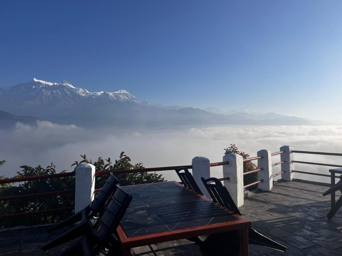 Es Deurali Resort Pokhara Exterior foto