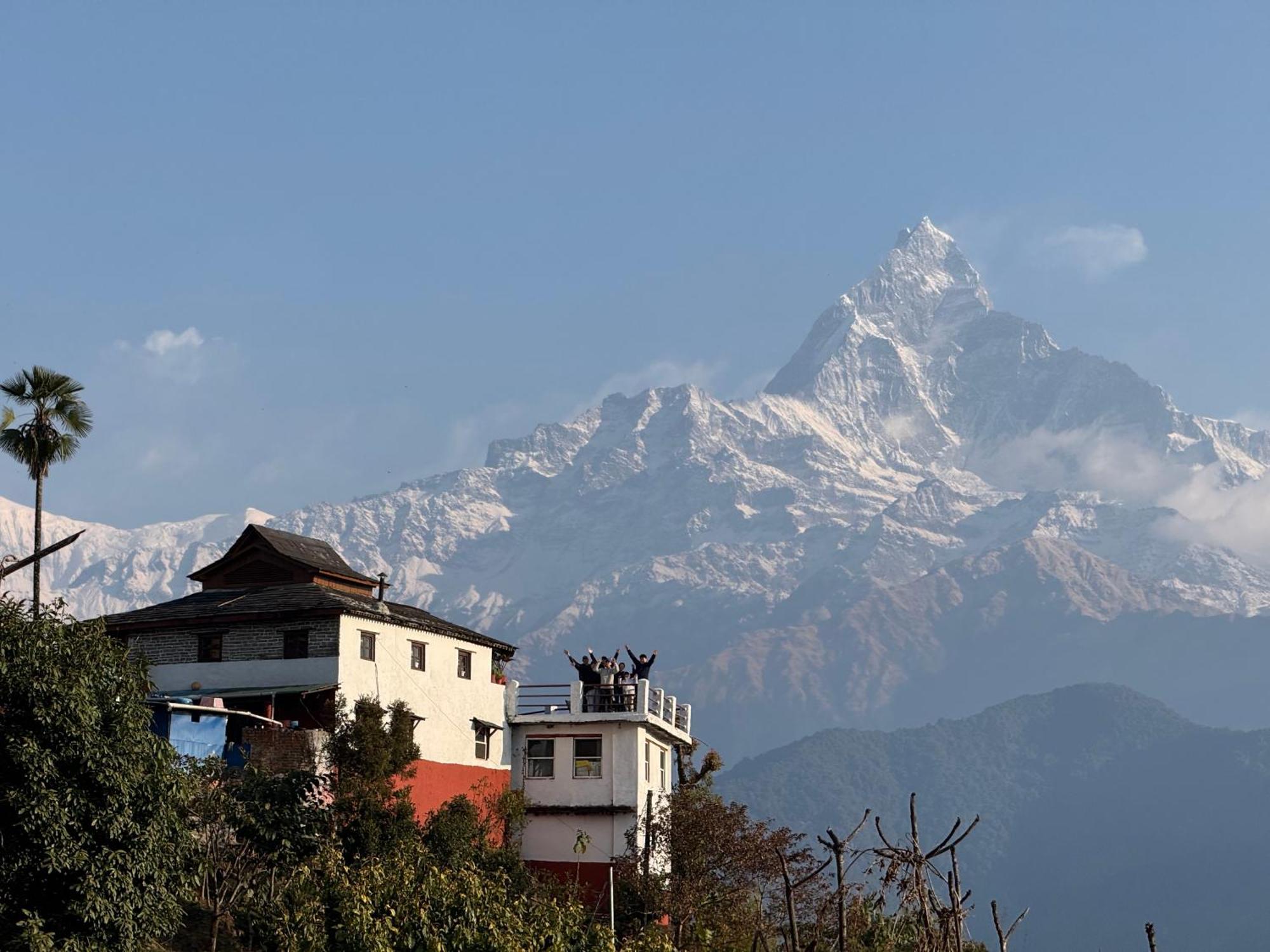 Es Deurali Resort Pokhara Exterior foto